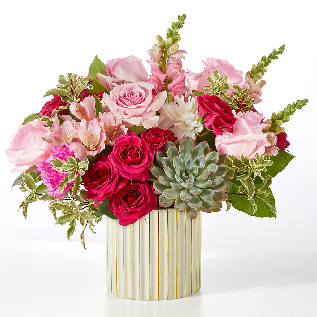 Magenta Musings Bouquet – QUASTHOFF'S FLOWERS, River Grove IL