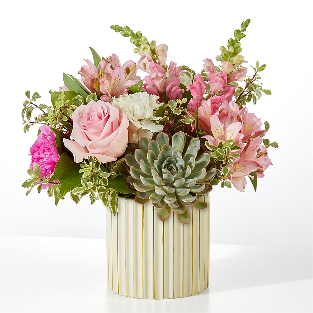 Magenta Musings Bouquet – QUASTHOFF'S FLOWERS, River Grove IL
