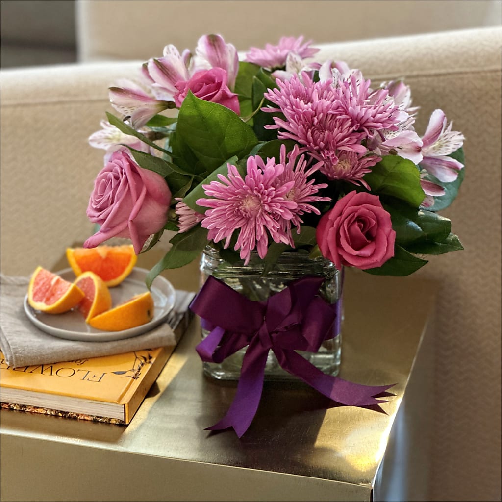 Sugarplum Bouquet – QUASTHOFF'S FLOWERS, River Grove IL