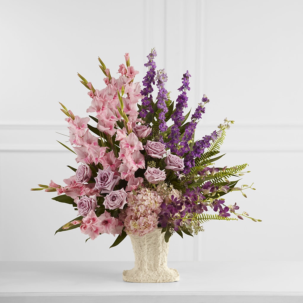 Flowing Garden Arrangement – QUASTHOFF'S FLOWERS, River Grove IL