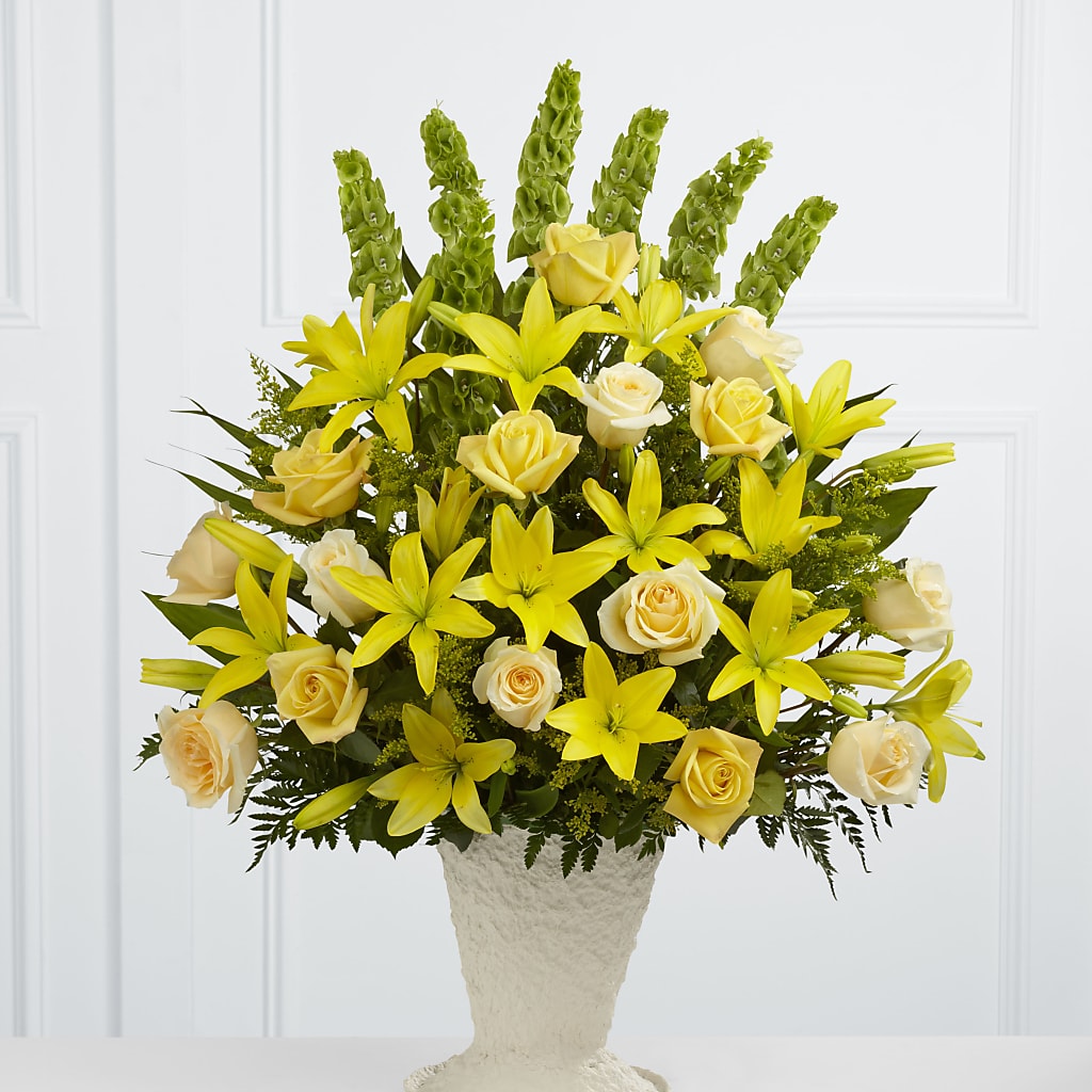 Golden Memories Arrangement – QUASTHOFF'S FLOWERS, River Grove IL