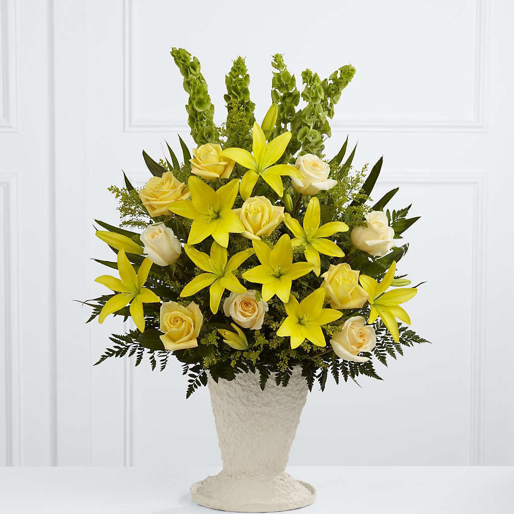 Golden Memories Arrangement – QUASTHOFF'S FLOWERS, River Grove IL