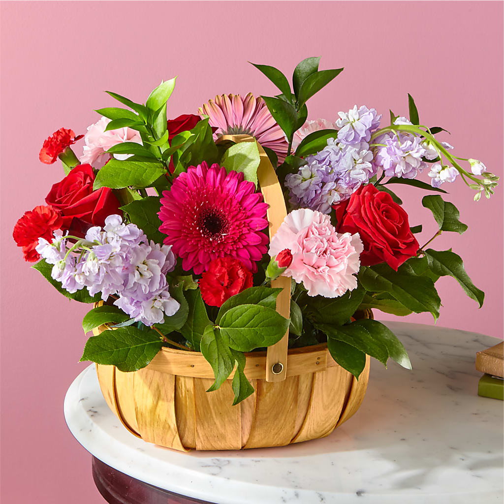 Pink Picnic Basket – QUASTHOFF'S FLOWERS, River Grove IL