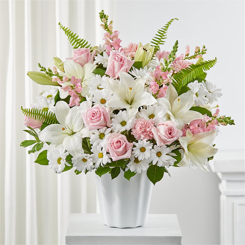 Soft Touch Tabletop Basket – QUASTHOFF'S FLOWERS, River Grove IL