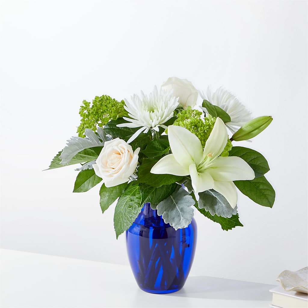 Snowy Dreams Bouquet – QUASTHOFF'S FLOWERS, River Grove IL
