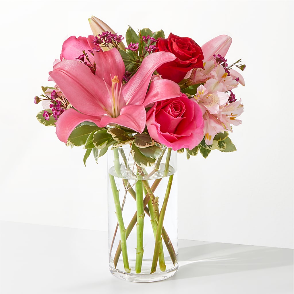 Lucky in Love Bouquet – QUASTHOFF'S FLOWERS, River Grove IL
