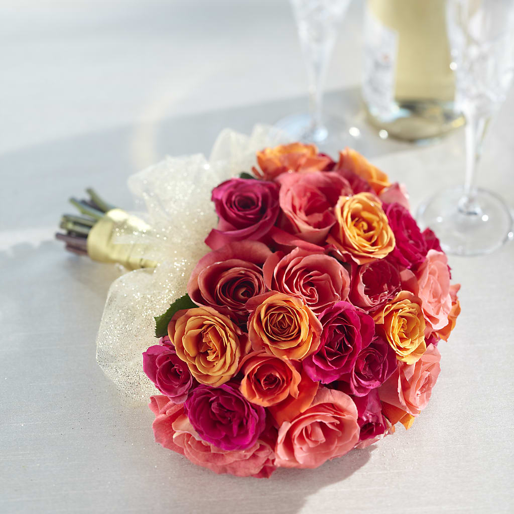 Sweet Roses Bouquet – QUASTHOFF'S FLOWERS, River Grove IL