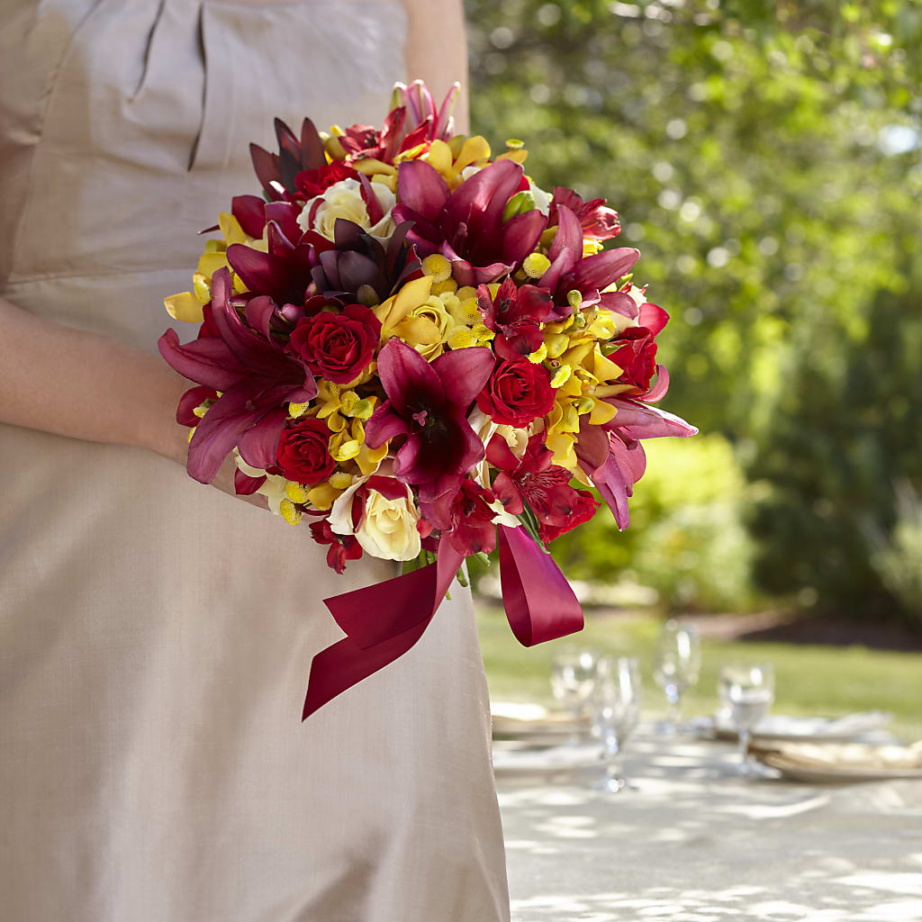 Sunningdale Bouquet – QUASTHOFF'S FLOWERS, River Grove IL