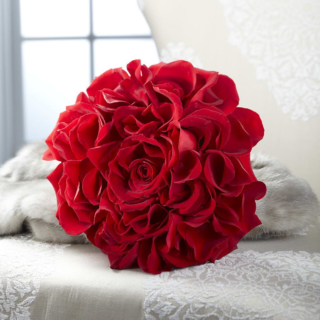 Composite Rose Bouquet – QUASTHOFF'S FLOWERS, River Grove IL