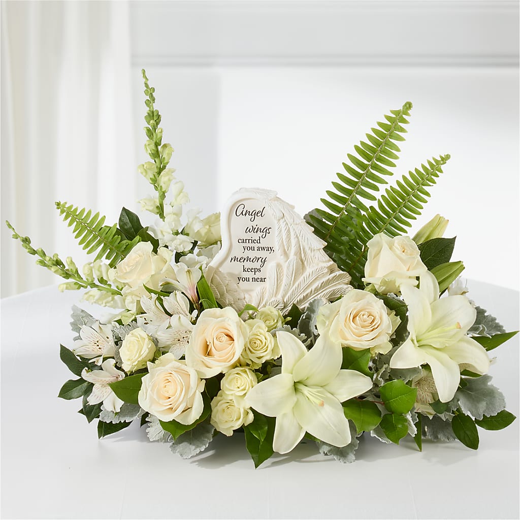 Holding You Close Arrangement – QUASTHOFF'S FLOWERS, River Grove IL
