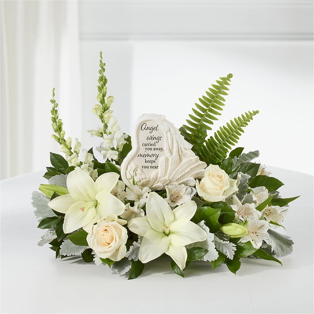 Holding You Close Arrangement – QUASTHOFF'S FLOWERS, River Grove IL