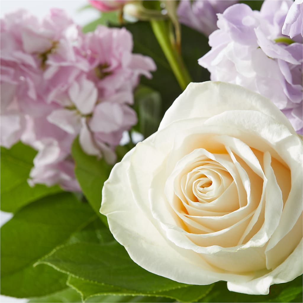 Springtime Spritz Bouquet – QUASTHOFF'S FLOWERS, River Grove IL