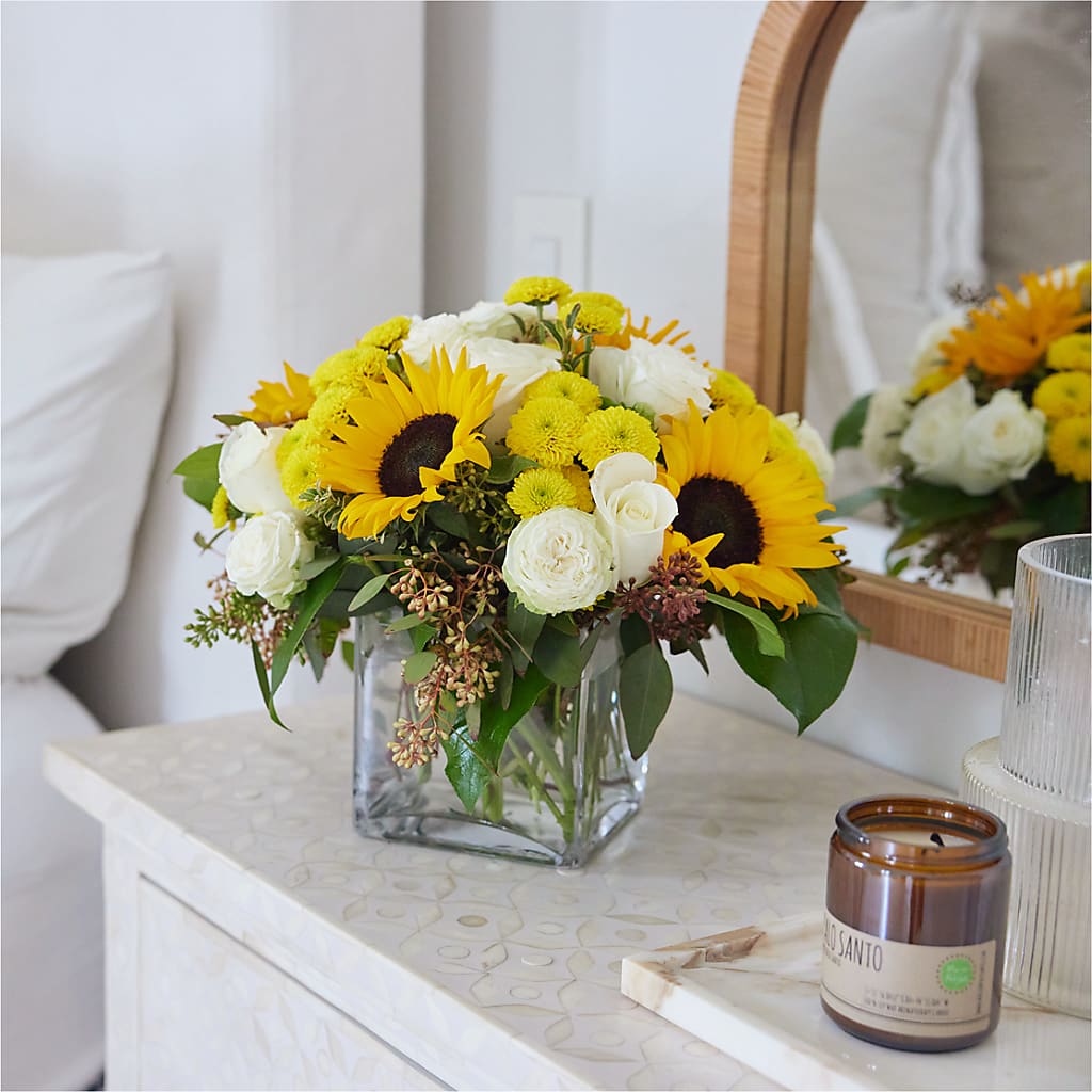 Luminous Morning Bouquet – QUASTHOFF'S FLOWERS, River Grove IL
