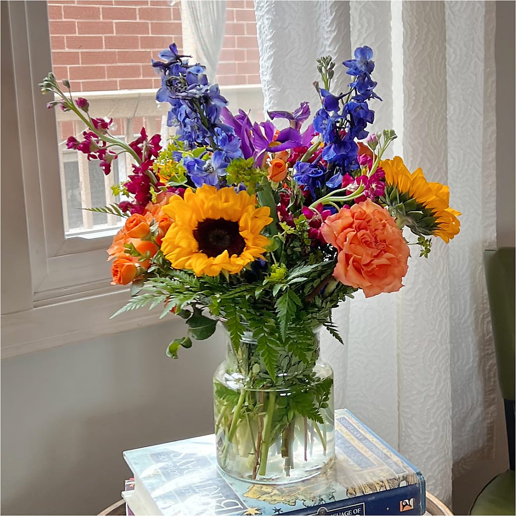 Rays of Life Bouquet – QUASTHOFF'S FLOWERS, River Grove IL