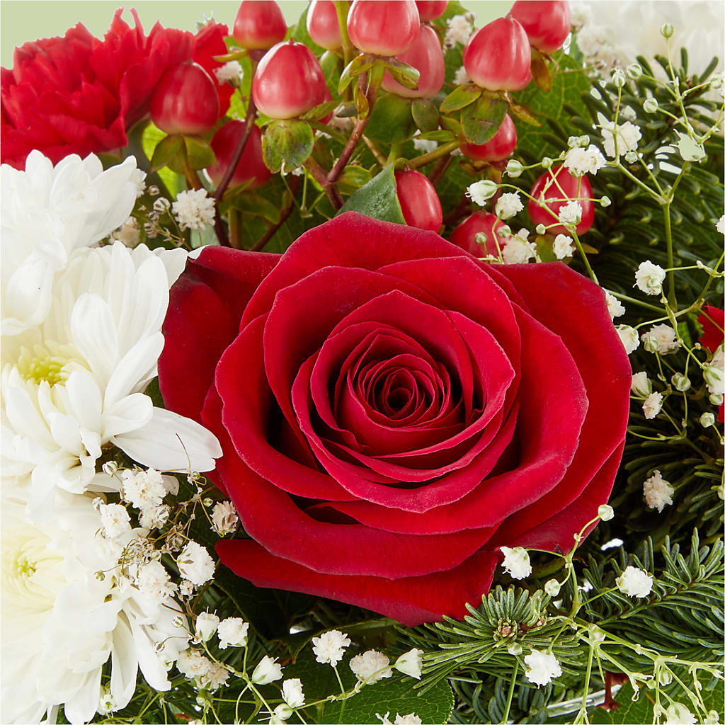 Chance of Flurries Bouquet – QUASTHOFF'S FLOWERS, River Grove IL