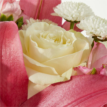 Piece of Cake Bouquet – QUASTHOFF'S FLOWERS, River Grove IL