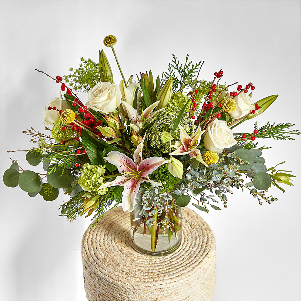 Berry & Bright Bouquet – QUASTHOFF'S FLOWERS, River Grove IL