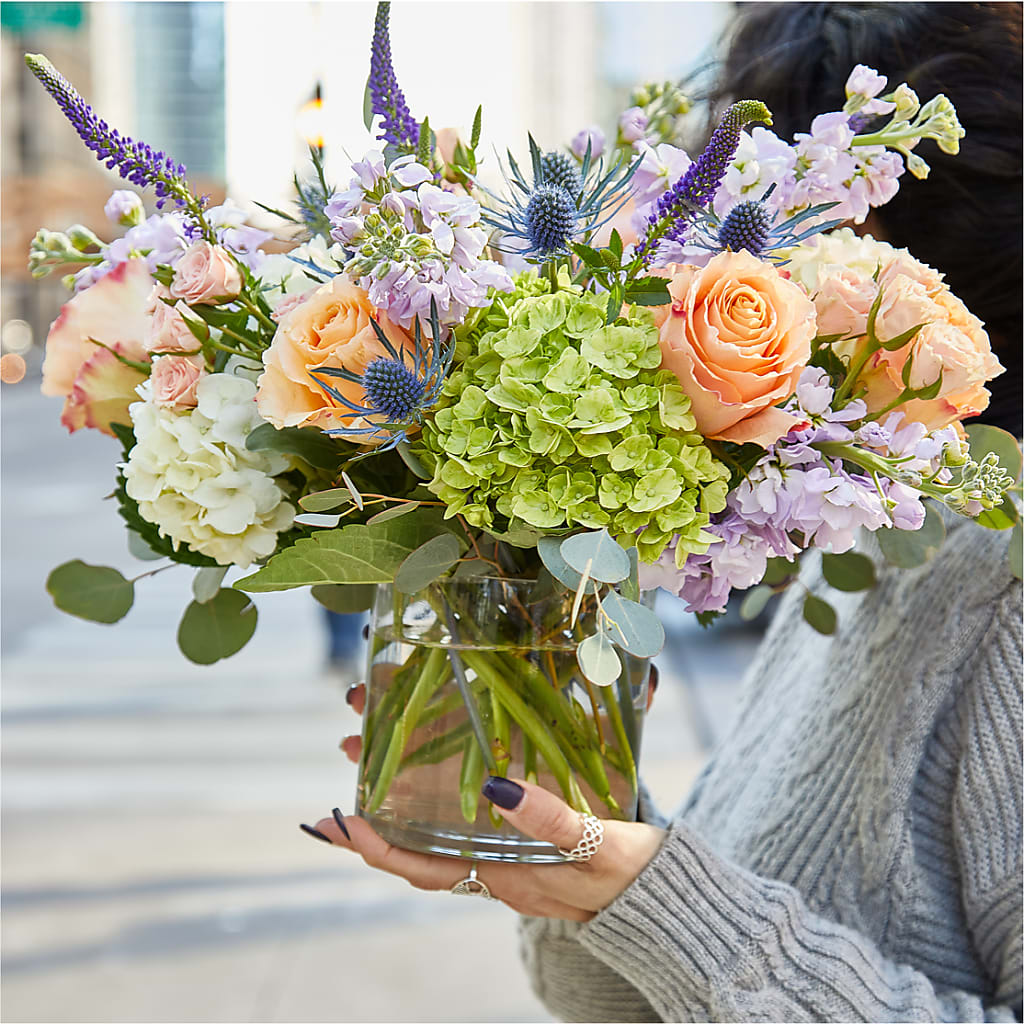 Porch Swing Bouquet – QUASTHOFF'S FLOWERS, River Grove IL