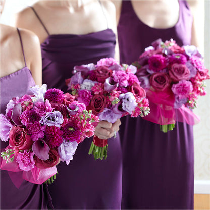 Bridesmaid's Garden Bouquet – QUASTHOFF'S FLOWERS, River Grove IL