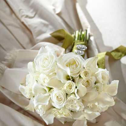 Serene Highness Bouquet – QUASTHOFF'S FLOWERS, River Grove IL