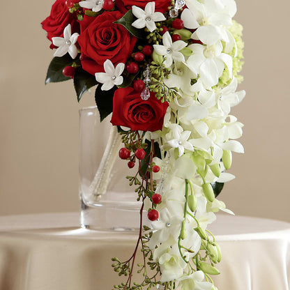 Here Comes the Bride Bouquet – QUASTHOFF'S FLOWERS, River Grove IL
